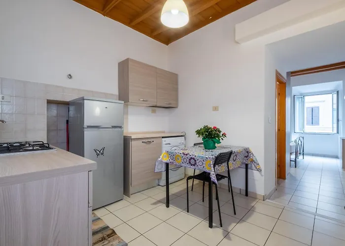 Ht Bilo 2 Colosseo דירה *